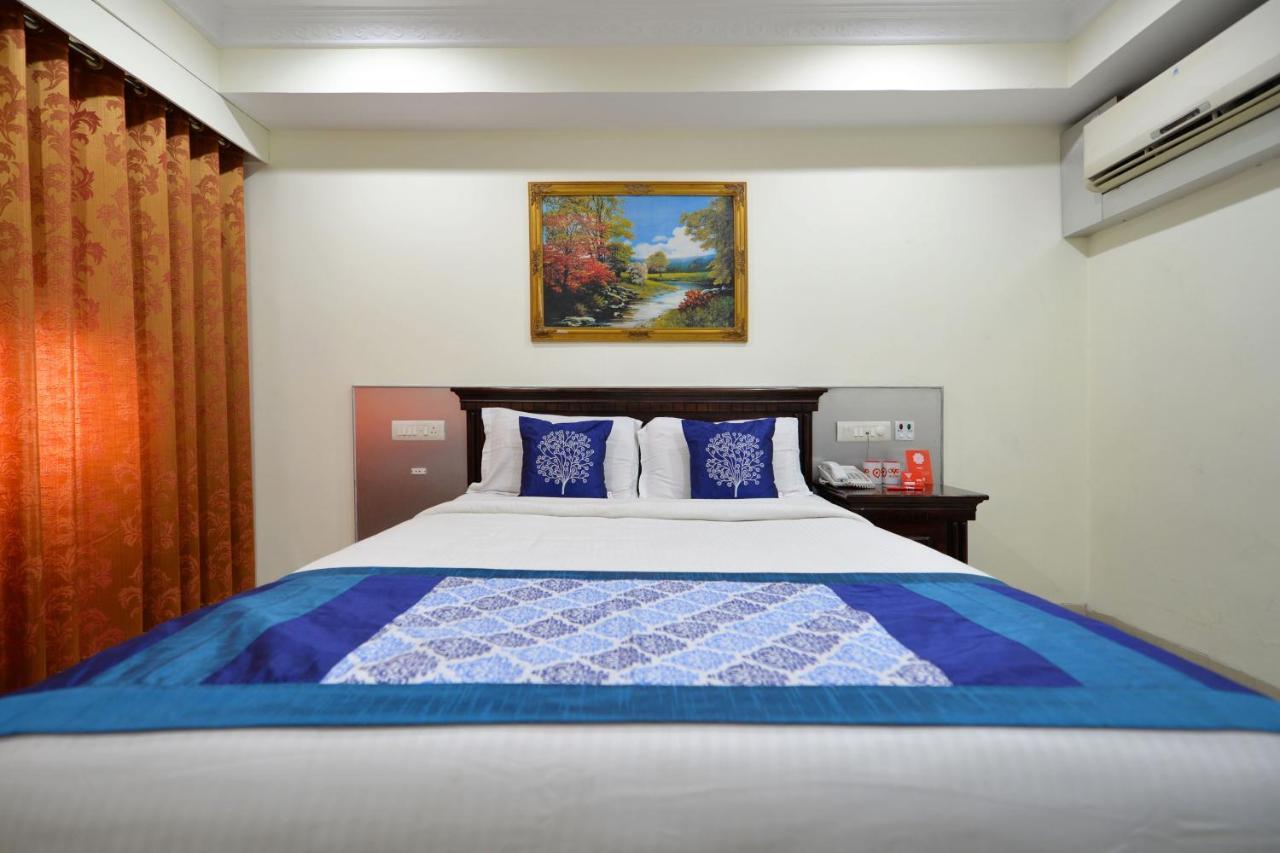 Capital O Hotel Central Park Near Birla Mandir Hyderabad Exterior photo