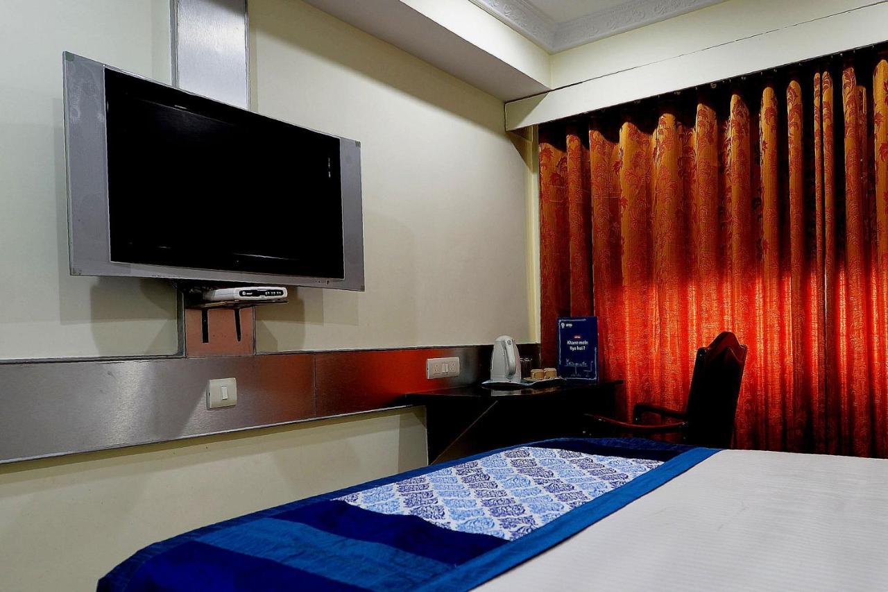 Capital O Hotel Central Park Near Birla Mandir Hyderabad Exterior photo