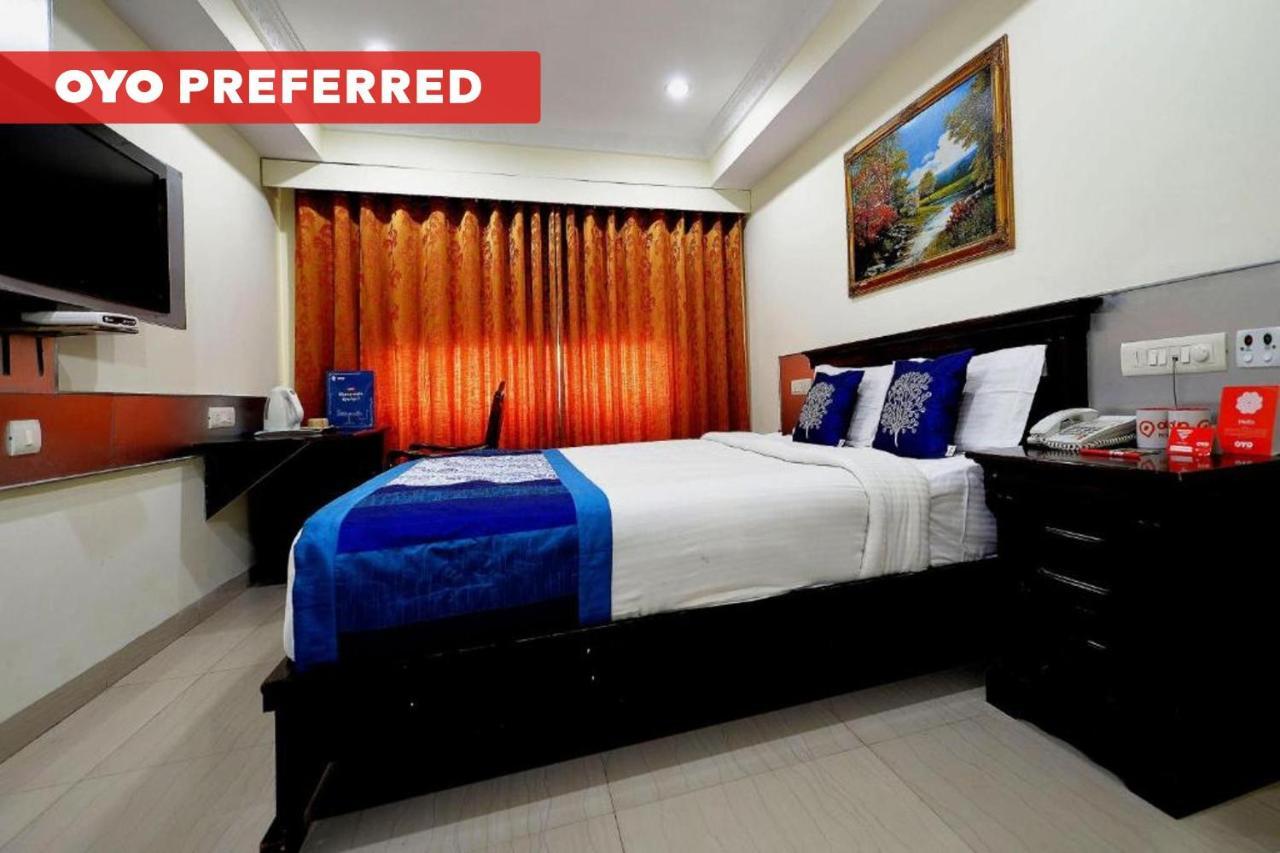 Capital O Hotel Central Park Near Birla Mandir Hyderabad Exterior photo