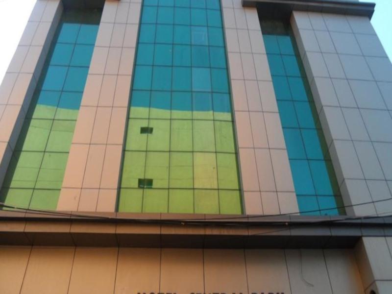 Capital O Hotel Central Park Near Birla Mandir Hyderabad Exterior photo
